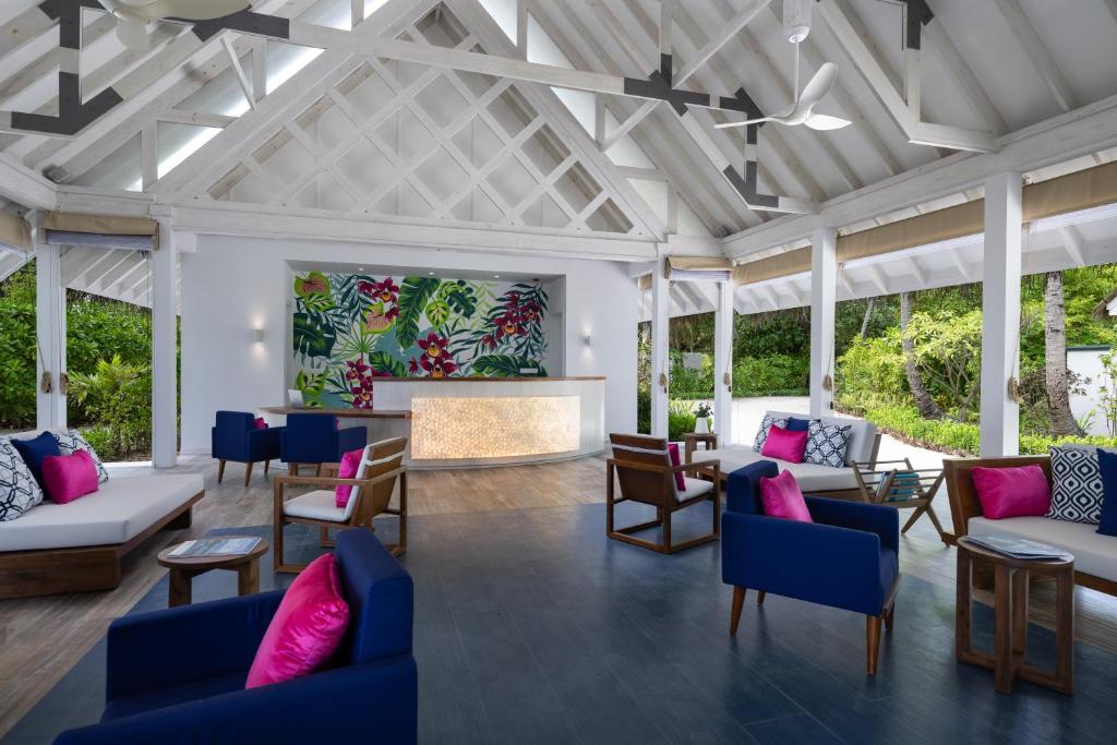 Posezení v ubytování Ifuru Island Maldives - 24-Hours Premium All Inclusive