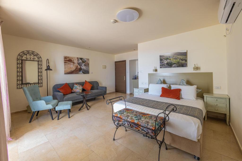 Posezení v ubytování Yehelim Boutique Hotel