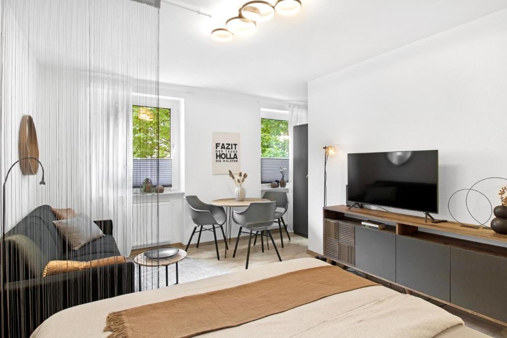 Gallery image of VALLEY APARTMENT: FREE PARKING + BATHTUB + NETFLIX in Wuppertal