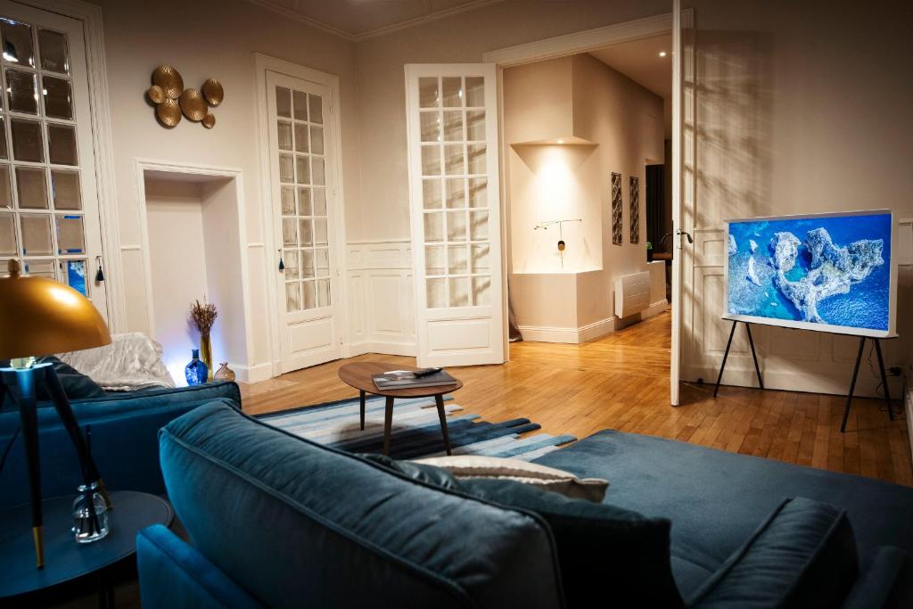 Posedenie v ubytovaní Hédoné Suite de luxe et Spa privatif