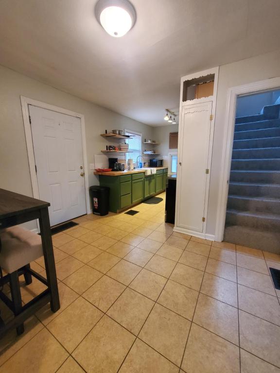 Carson Cape Cod - Housity