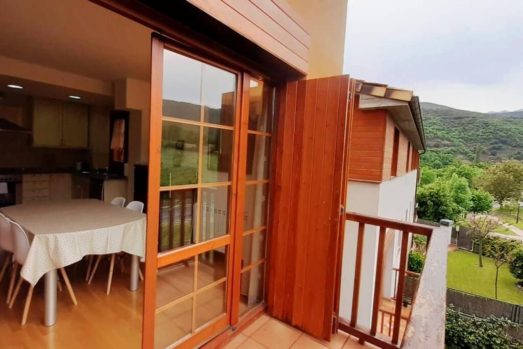 Ảnh trong thư viện ảnh của Apartamento entero en la Vall Fosca ở La Pobleta de Bellvei