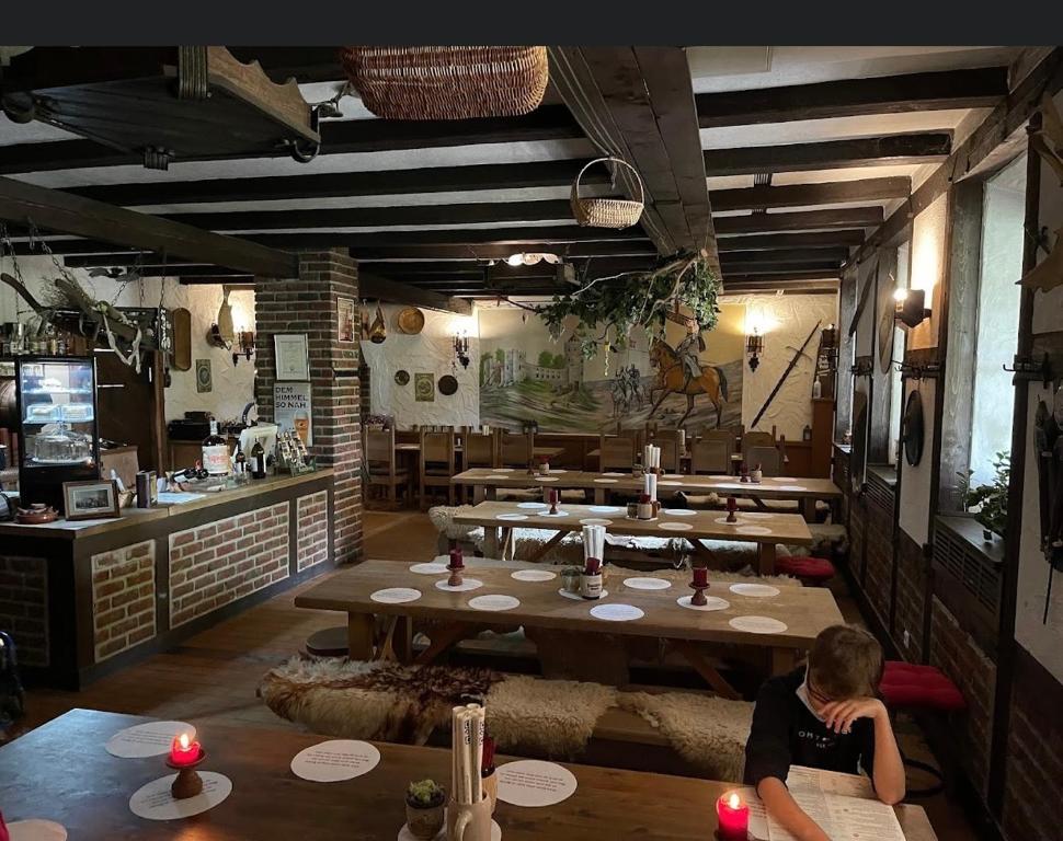 Restaurace v ubytování Ferienwohnung „Thea“
