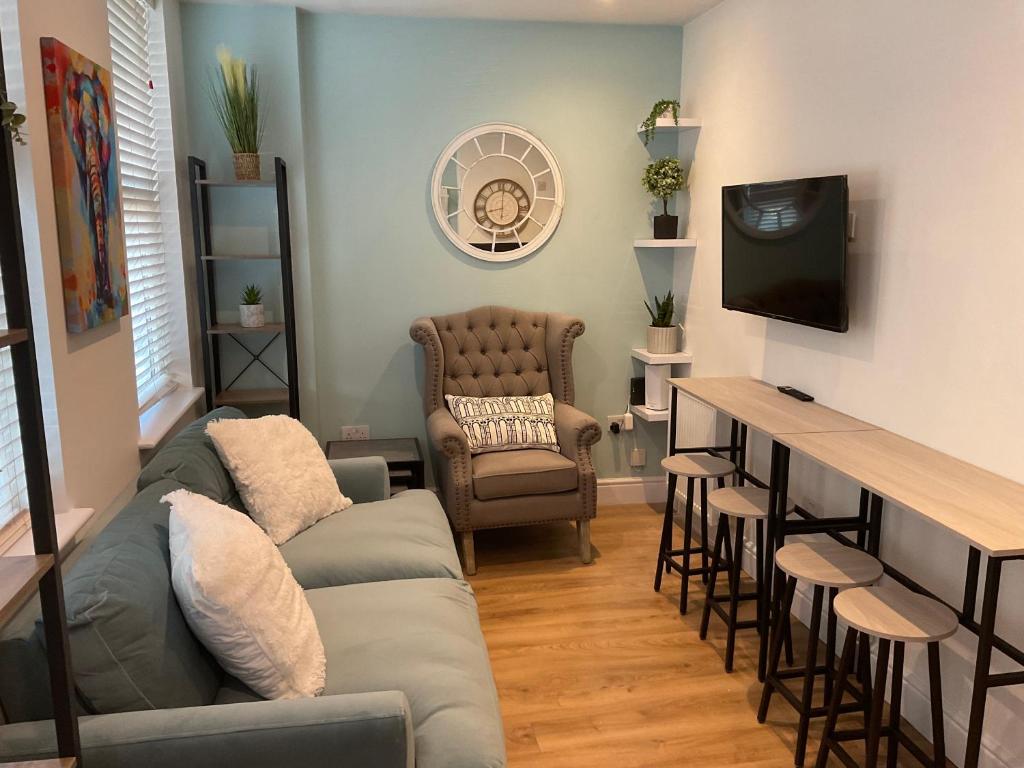 2 bed Home from Home Apartment 41, London Updated 2023 Prices