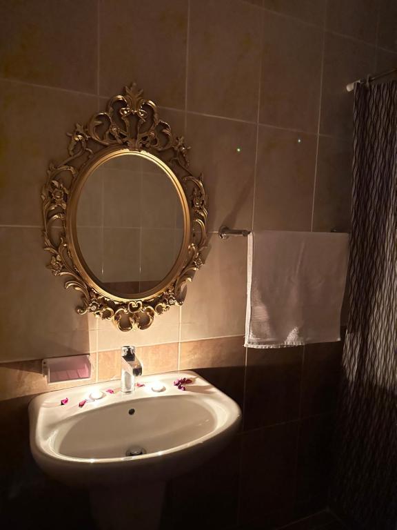 Koupelna v ubytování Marvel Hostel