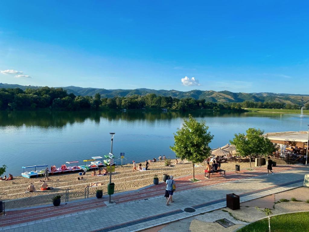 Gallery image of Apartman 'Tramonto' Srebrno Jezero in Veliko Gradište