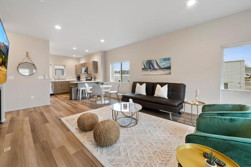 Brand New Fully Updated Condo 916 in Anacortes, Anacortes (updated