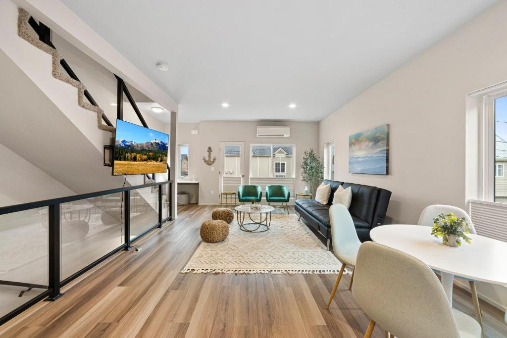 BRAND NEW Fully Updated Condo 918 in Anacortes, Anacortes (updated