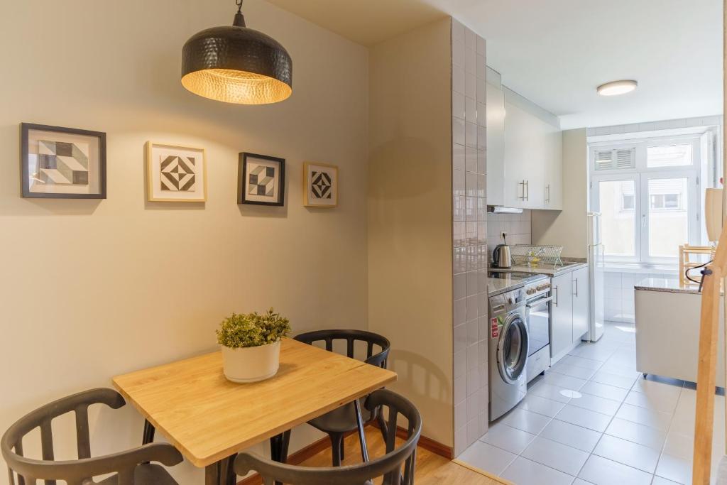 Kuchyň nebo kuchyňský kout v ubytování Shining View Apartments