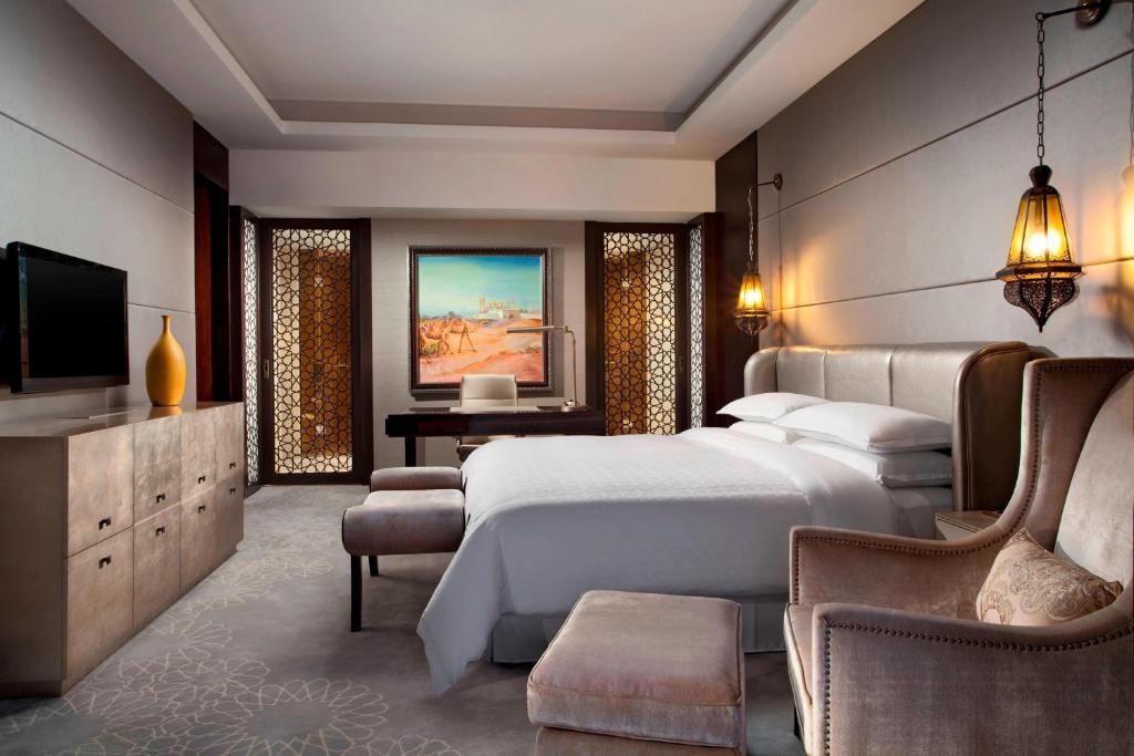 TV a/nebo společenská místnost v ubytování Sheraton Qingyuan Lion Lake Resort
