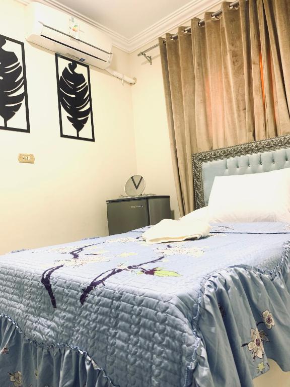 LOAY PYRAMIDS VIEW - 8