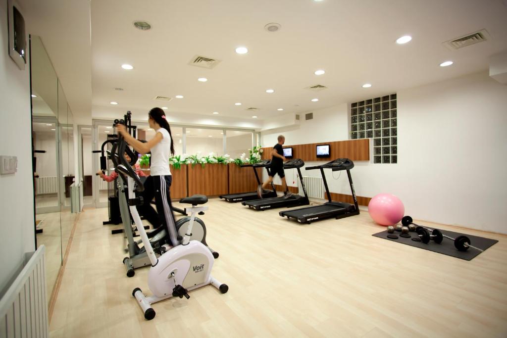 Fitness centrum a/nebo fitness zařízení v ubytování Sefa Hotel 2 Çorlu