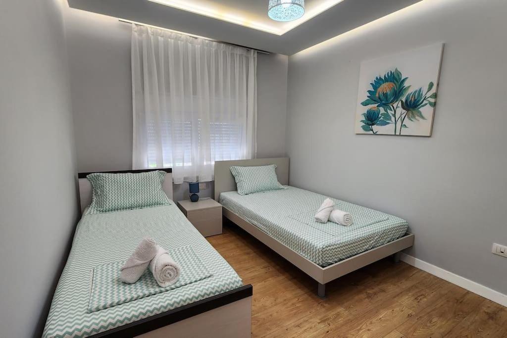 Cozy Midtown Apartment in Tirana - Image 2