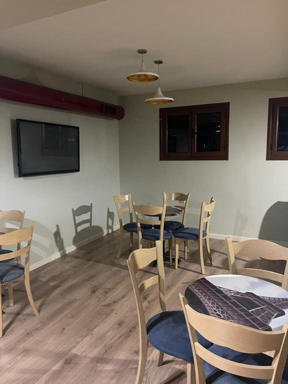 TV a/nebo společenská místnost v ubytování Guest House Kocollari
