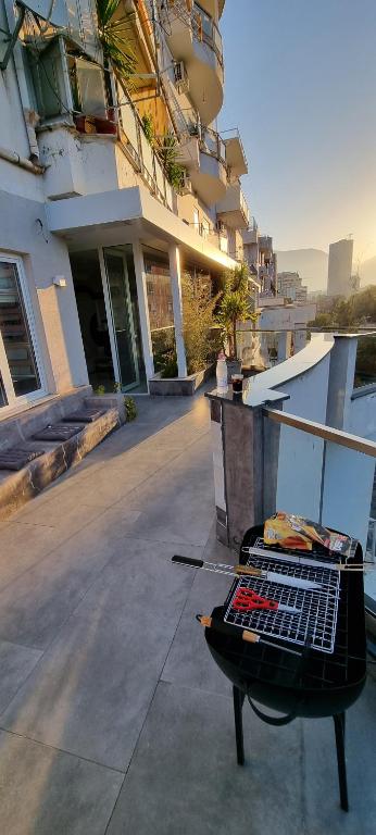 Luxurious Central Apartment - Image 9