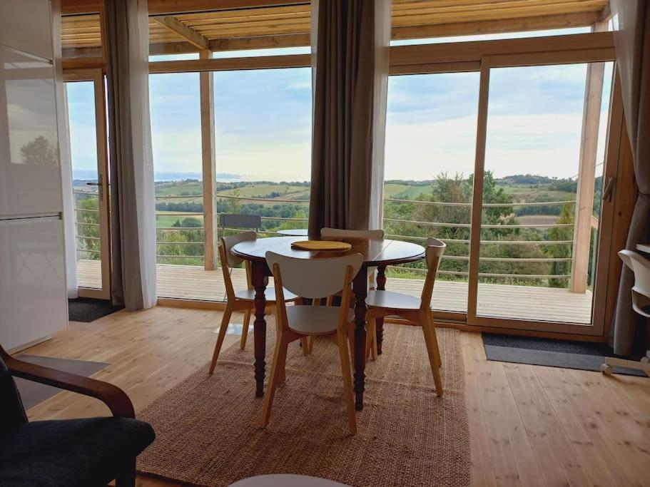 Balkón nebo terasa v ubytování Vue exceptionnelle et sauna à 1h de Toulouse.