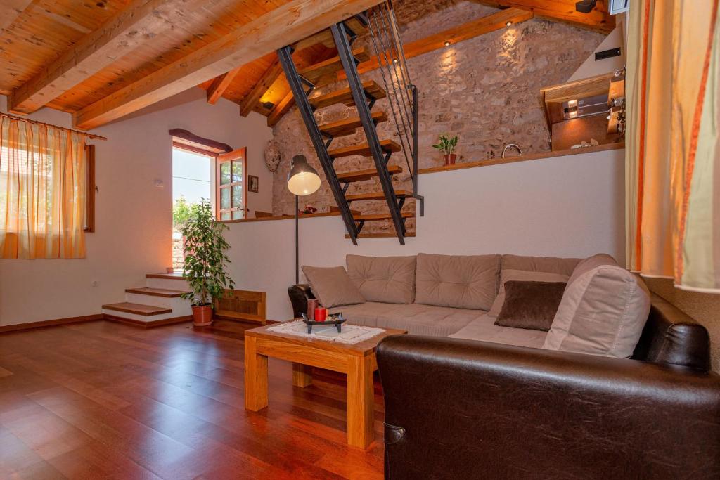 Posedenie v ubytovaní Holiday Home Rudina