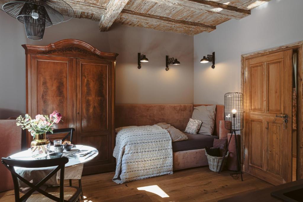 Кровать или кровати в номере Flecksches Gut