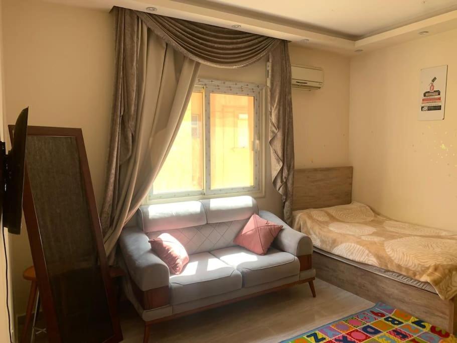 Fotografie z fotogalerie ubytování For Rent at Diar 2 Compound v destinaci Město 6. října