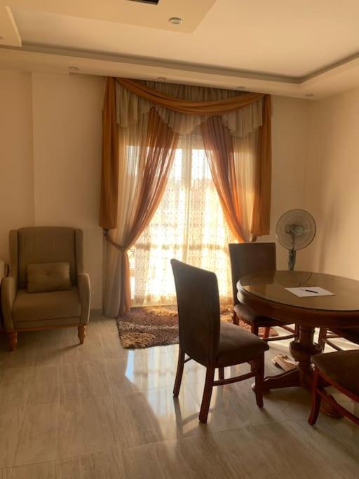 Fotografie z fotogalerie ubytování For Rent at Diar 2 Compound v destinaci Město 6. října