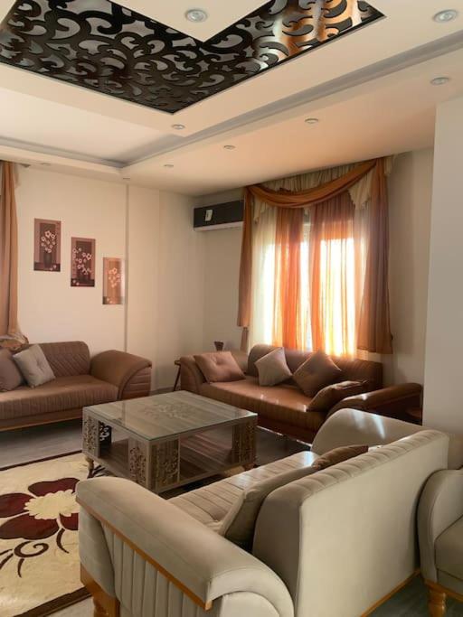 Fotografie z fotogalerie ubytování For Rent at Diar 2 Compound v destinaci Město 6. října