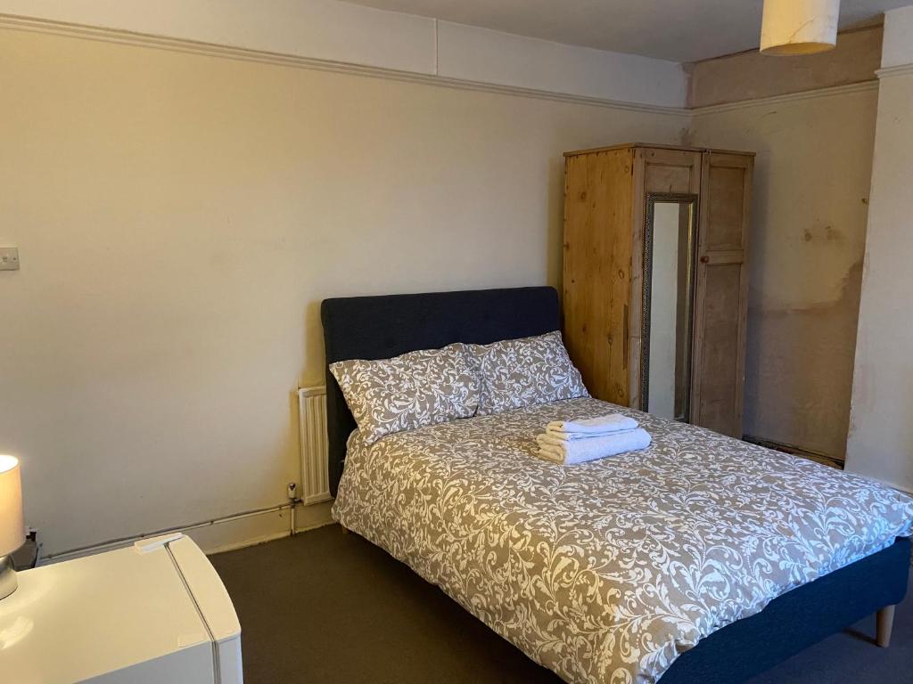 Hosty Room