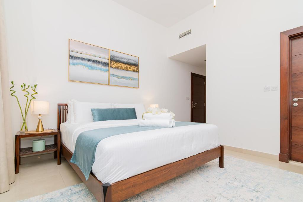 Postel nebo postele na pokoji v ubytování Dubai Marina,JBR -Luxurious 2 BR King Suite