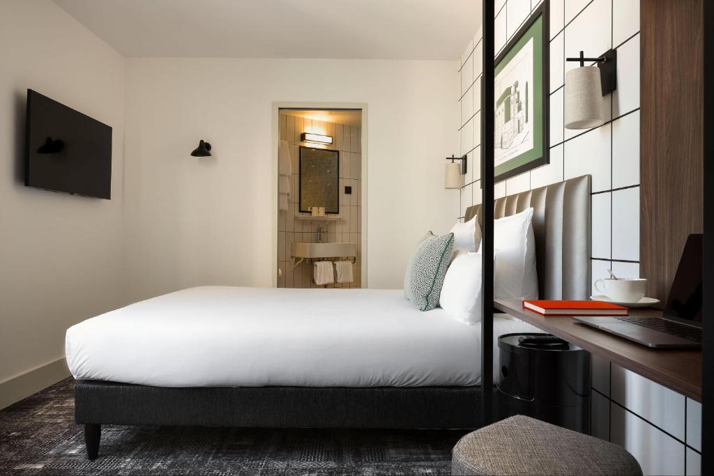 Hôtel Moderniste - Large Quadruple Room