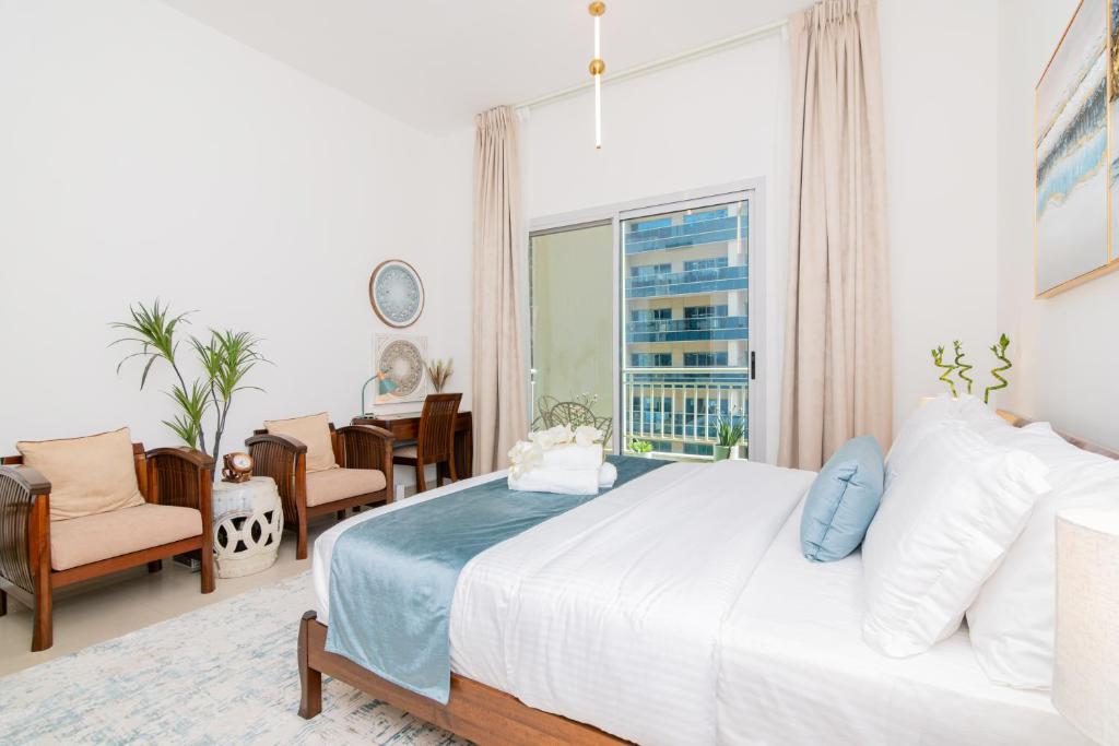 Postel nebo postele na pokoji v ubytování Dubai Marina,JBR -Luxurious 2 BR King Suite