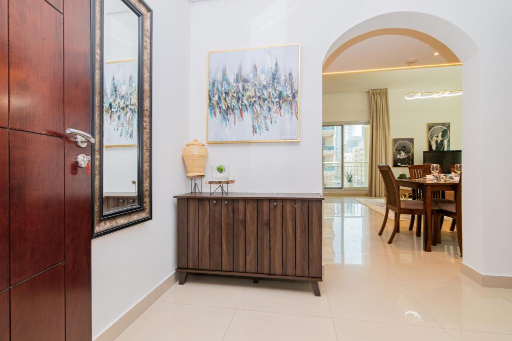 Fotografie z fotogalerie ubytování Dubai Marina,JBR -Luxurious 2 BR King Suite v Dubaji