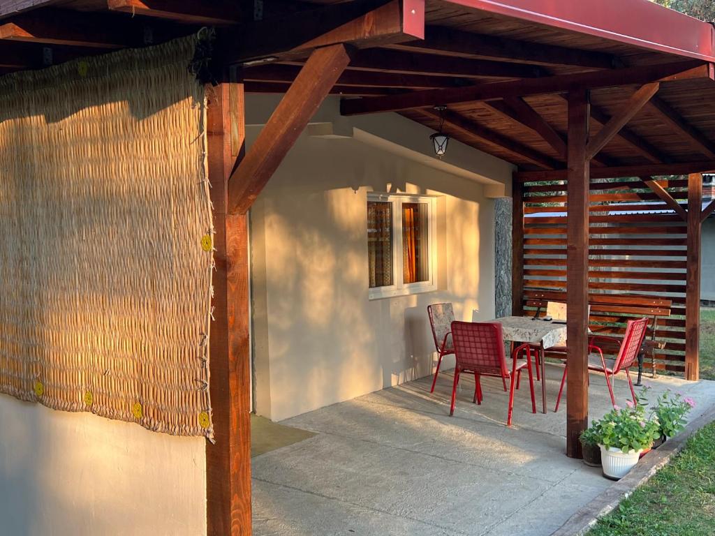 Patio nebo venkovní prostory v ubytování Vikendica Stari Grad