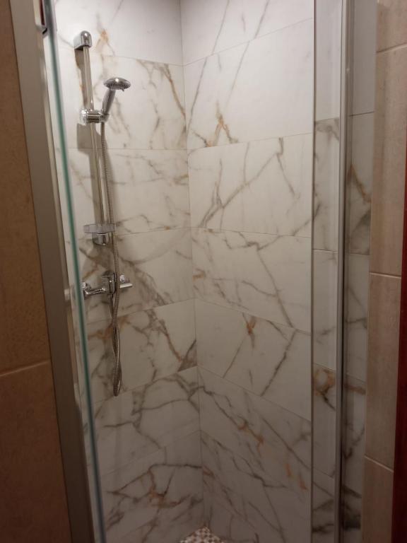 Łazienka w obiekcie Belweder Apartamenty i Pokoje