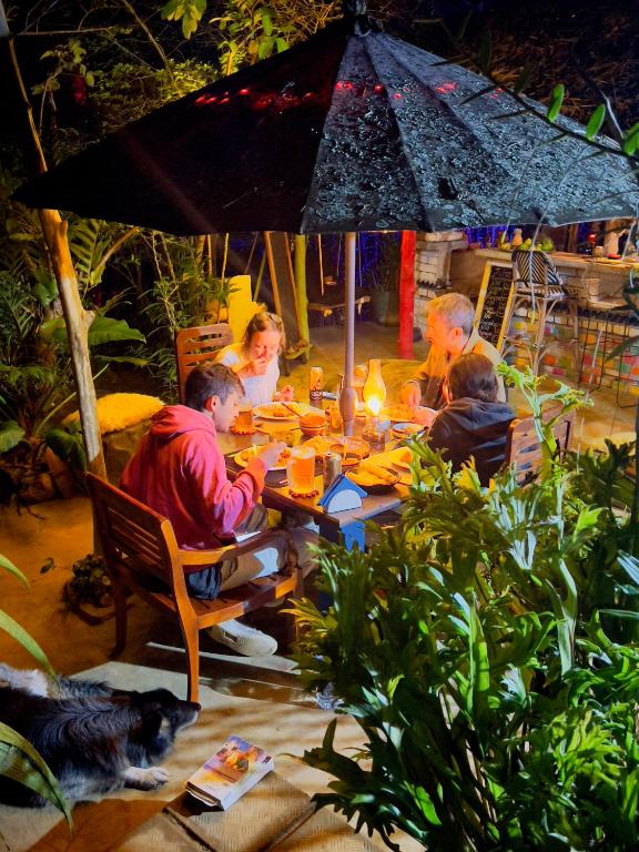 Επισκέπτες που μένουν στο Moksha eco villa Ella