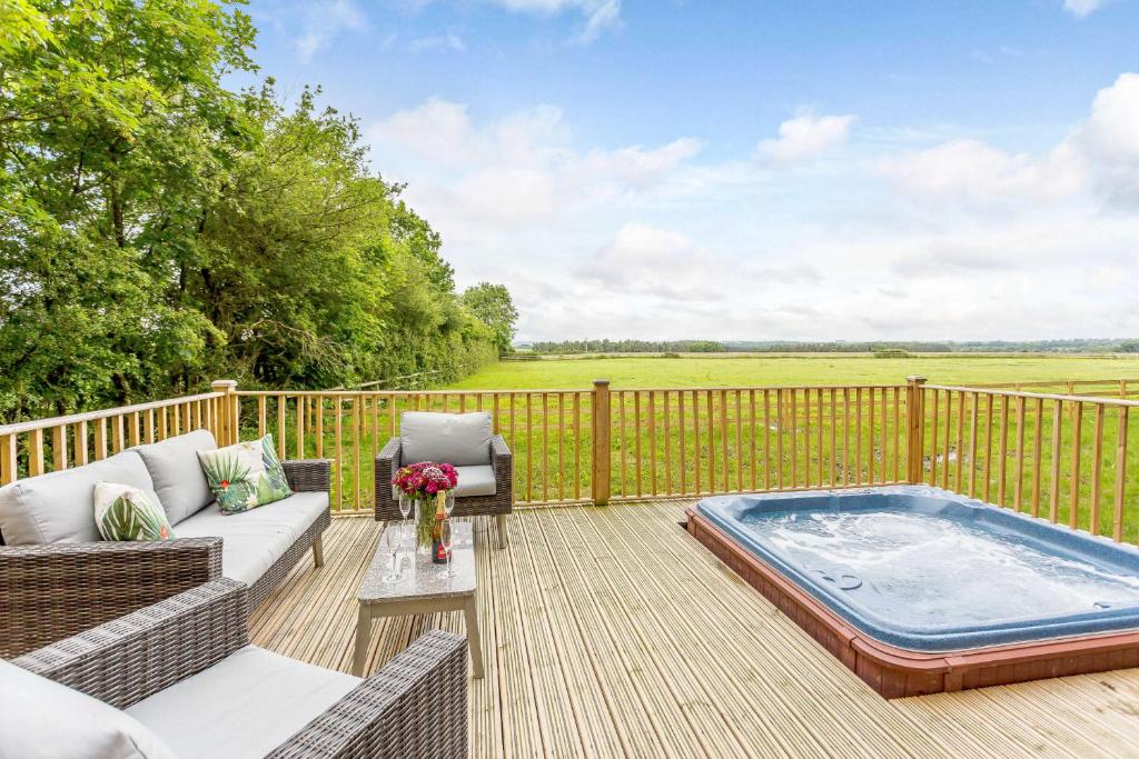 Bluewood Lodges, Kingham Updated 2024 Prices
