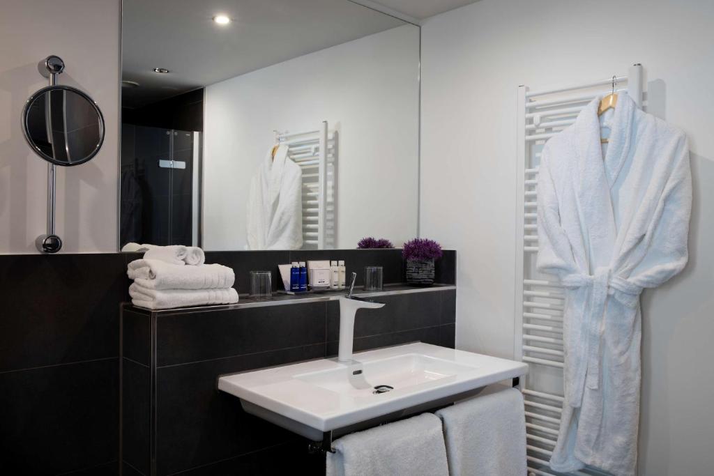 art'otel berlin mitte, Powered by Radisson Hotels - Resim 18