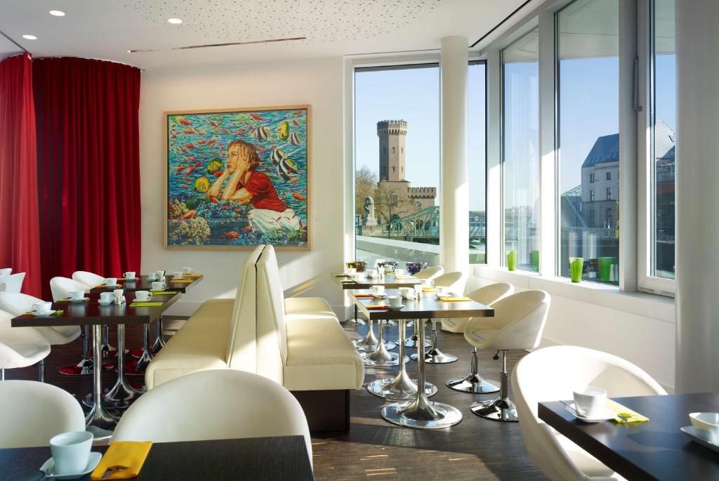 art'otel cologne, Powered by Radisson Hotels - Resim 30