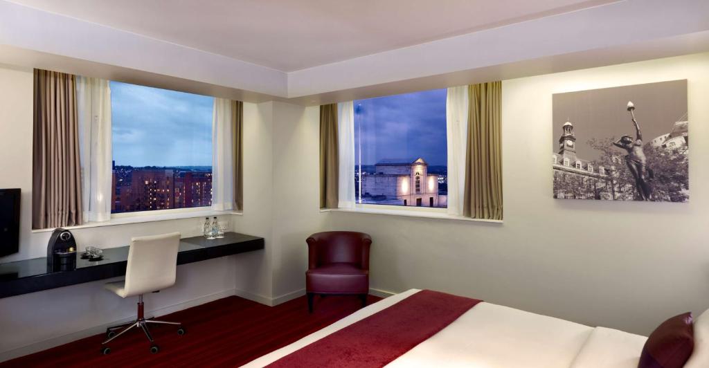 Park Plaza Leeds - Resim 42