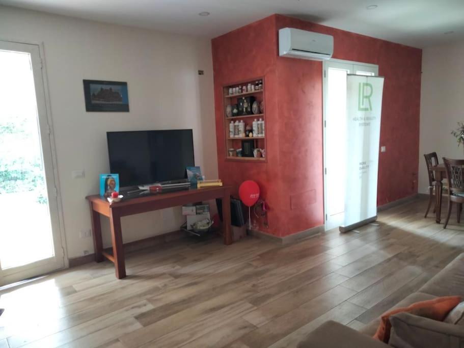 TV a/nebo společenská místnost v ubytování Casa Woow