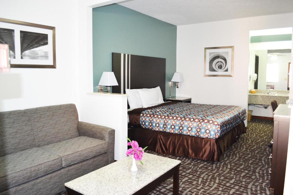 Gallery image of Relax Inn Motel and Suites Omaha in Omaha