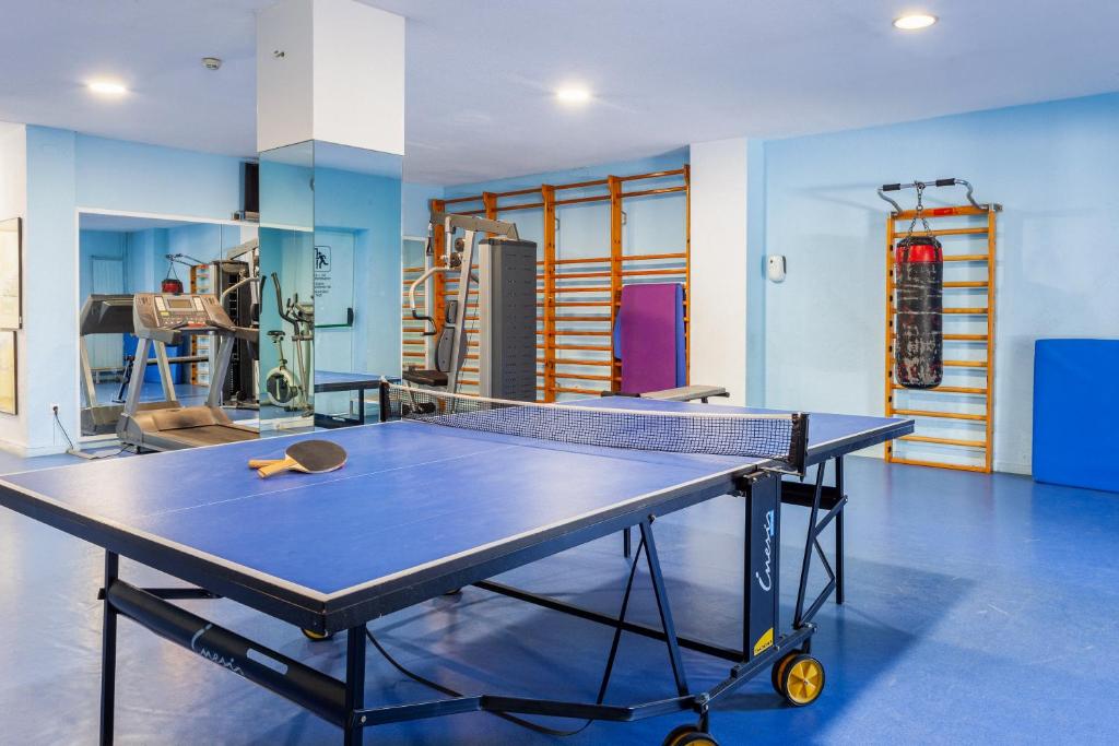 Fitness centrum a/nebo fitness zařízení v ubytování Checkin Montserrat