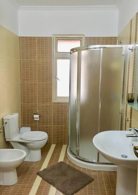Beachfront Apartment 200m From Port - Imazhi 7