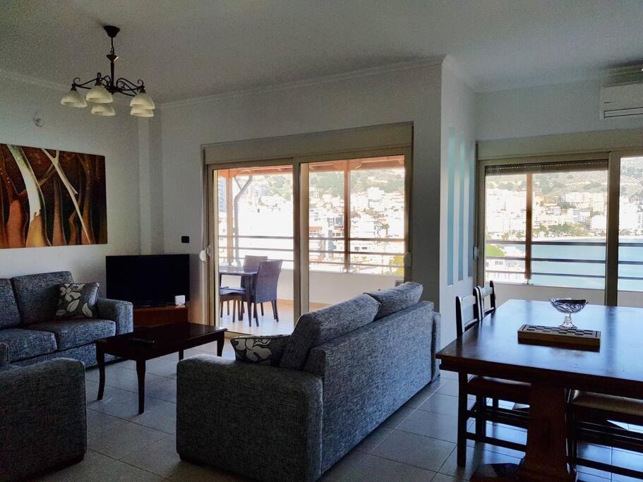 Beachfront Apartment 200m From Port - Imazhi 4