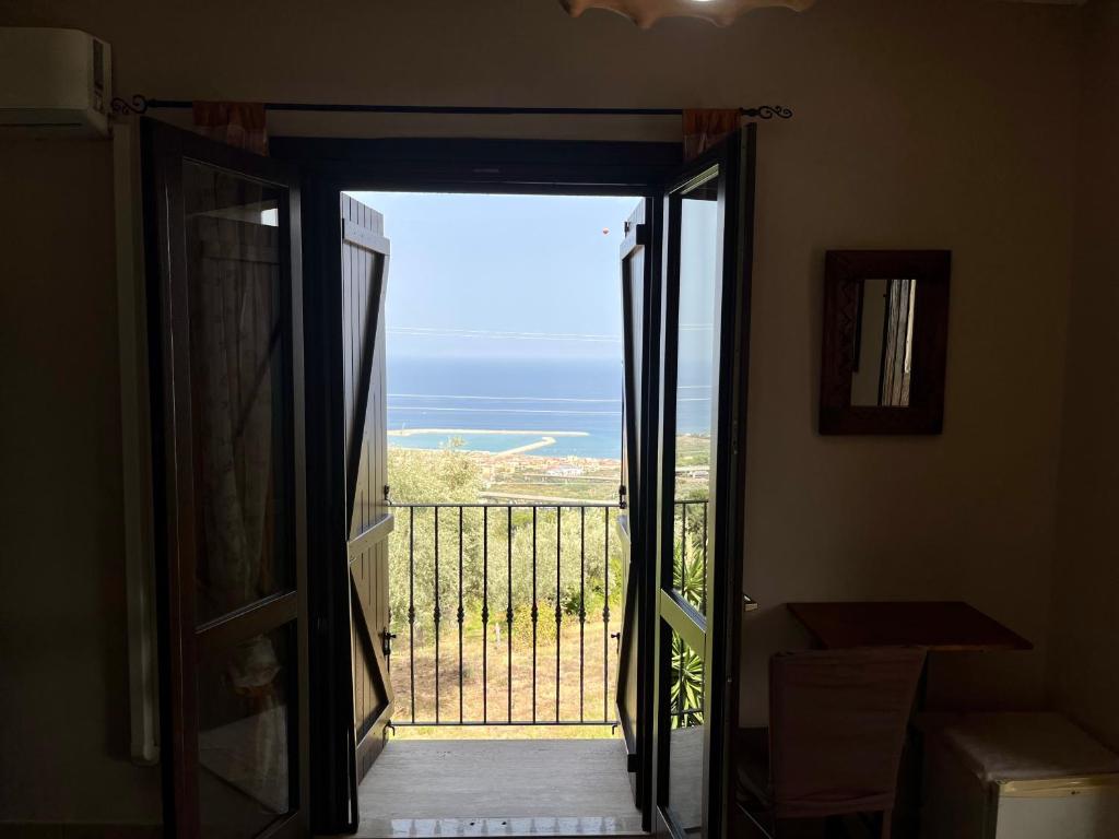 Agriturismo Serre - King Room Met Uitzicht Op Zee