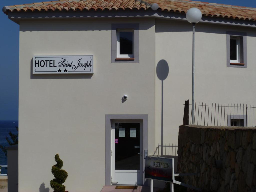 Certifikát, hodnocení, plakát nebo jiný dokument vystavený v ubytování Hotel St Joseph