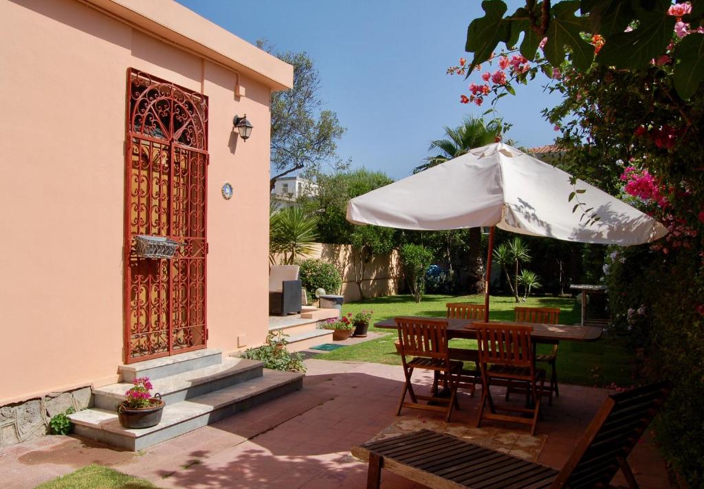 At Fourth a Cagliari - Accogliente guest house sul mare