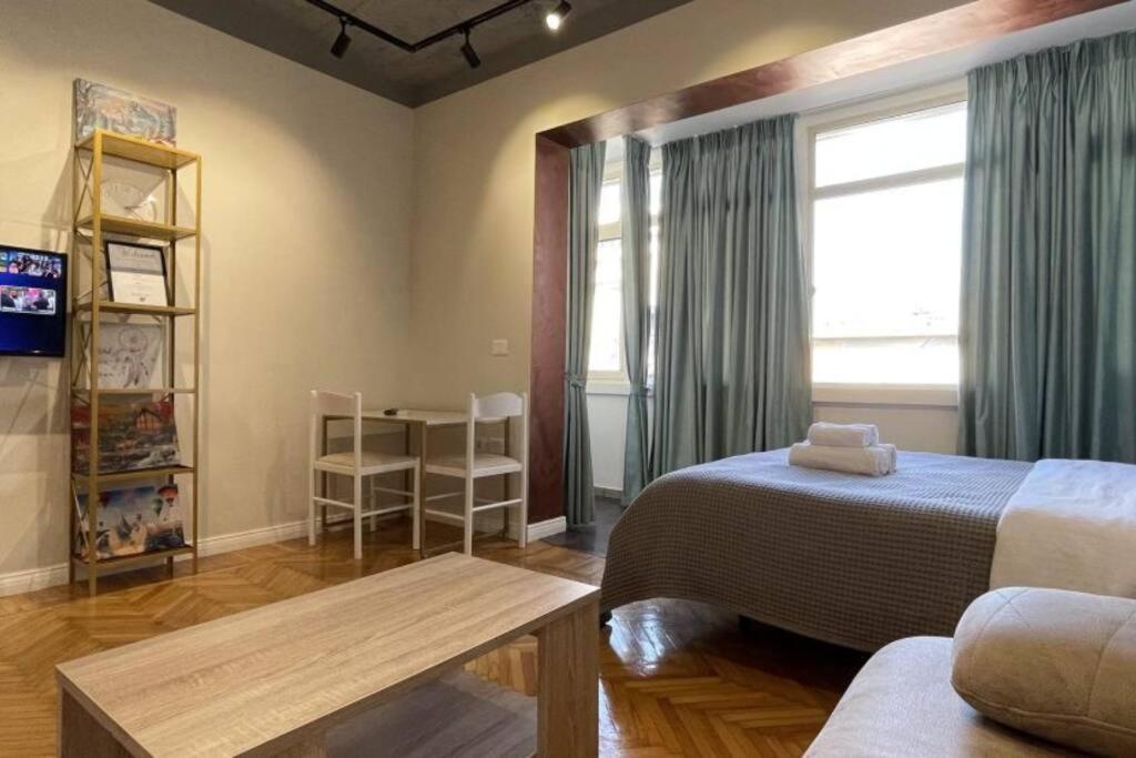Central Studio in Myslym Shyri Street - Imazhi 8
