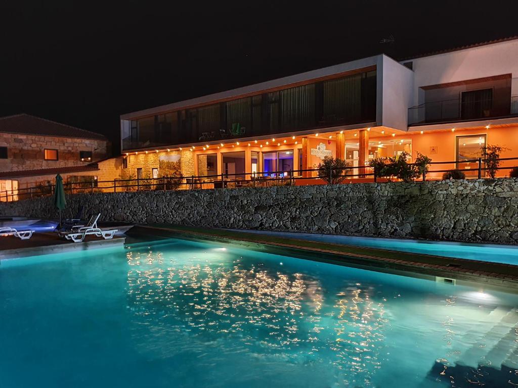 Bazén v ubytování Douro Cister Hotel Resort nebo v jeho okolí