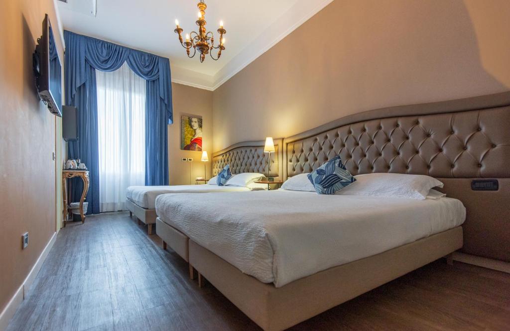 Hotel Ristorante Ala d'Oro - 13