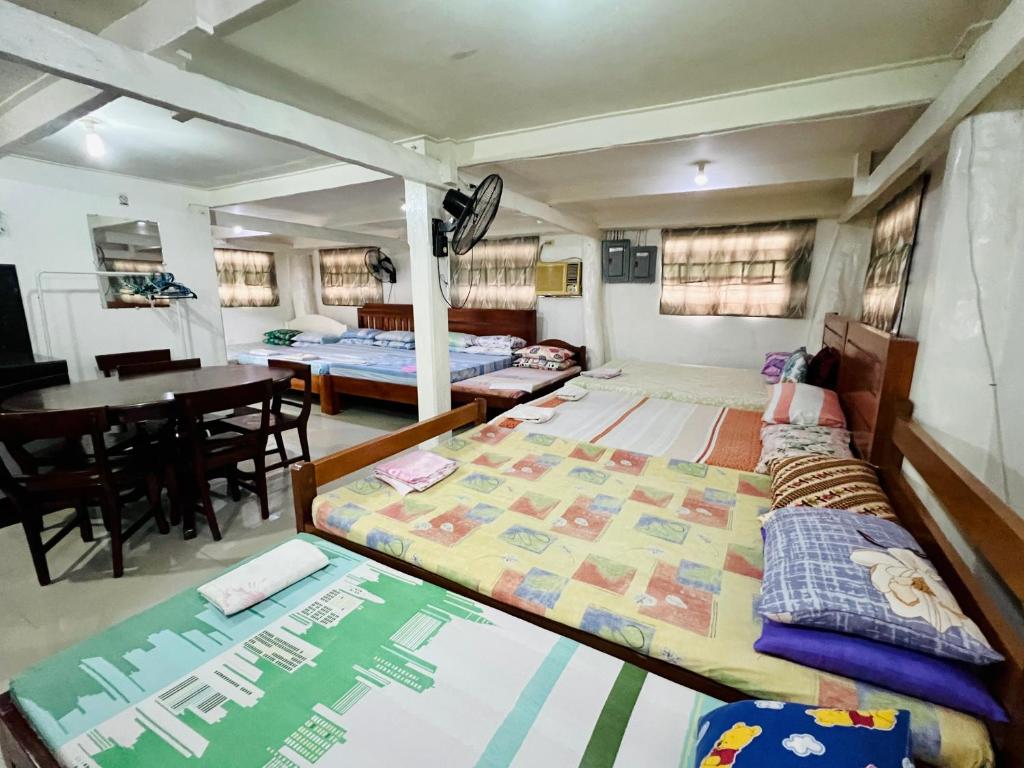 King Henry's Transient House - Superior Family Room