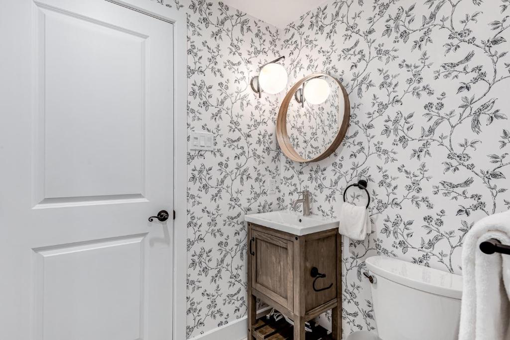 North House - Beautiful Vieux 2 Bedroom Apt - Resim 9